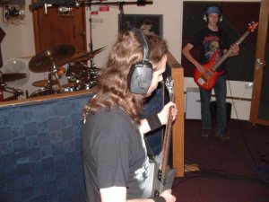 228920_216699045044131_304260_n