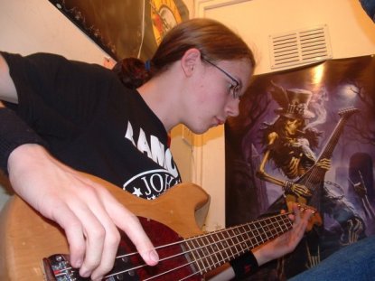 34048_115802175133819_6949637_n